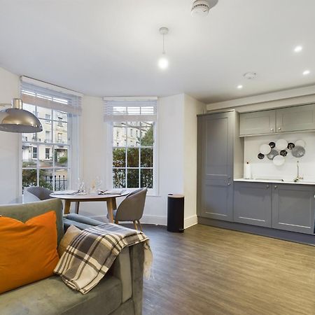 The Grove King Bed Wi-Fi Ev Charger Appartement Cheltenham Buitenkant foto
